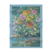 Load image into Gallery viewer, Florals Soft Fleece Blanket