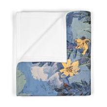 Load image into Gallery viewer, Florals Soft Fleece Blanket